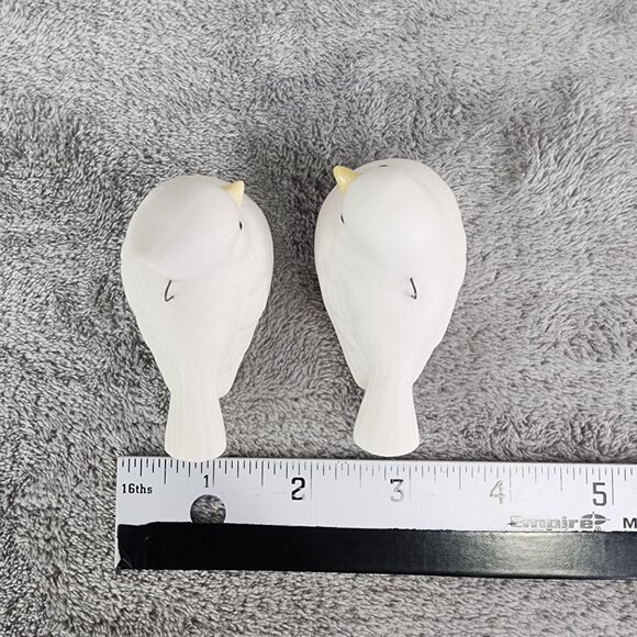 Vintage Ceramic White Bird Figurines Set Of 2 Holiday Christmas Turtle Doves - Picture 7 of 9